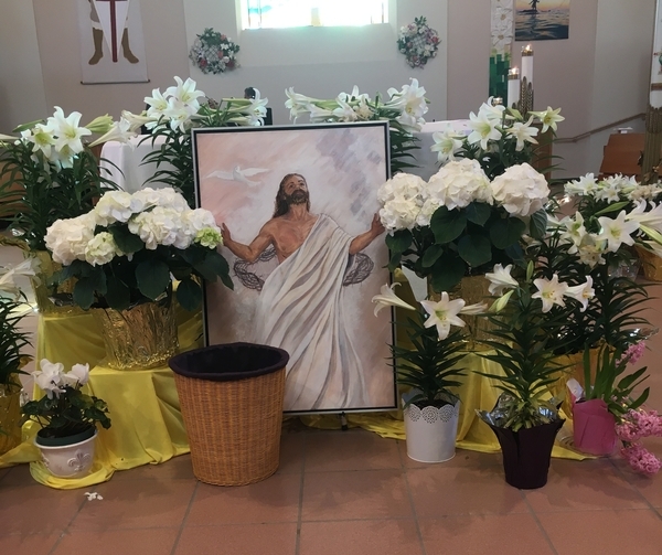 The Risen Lord at Easter Mass   Dorothy dhunter Adams   IMG 2168